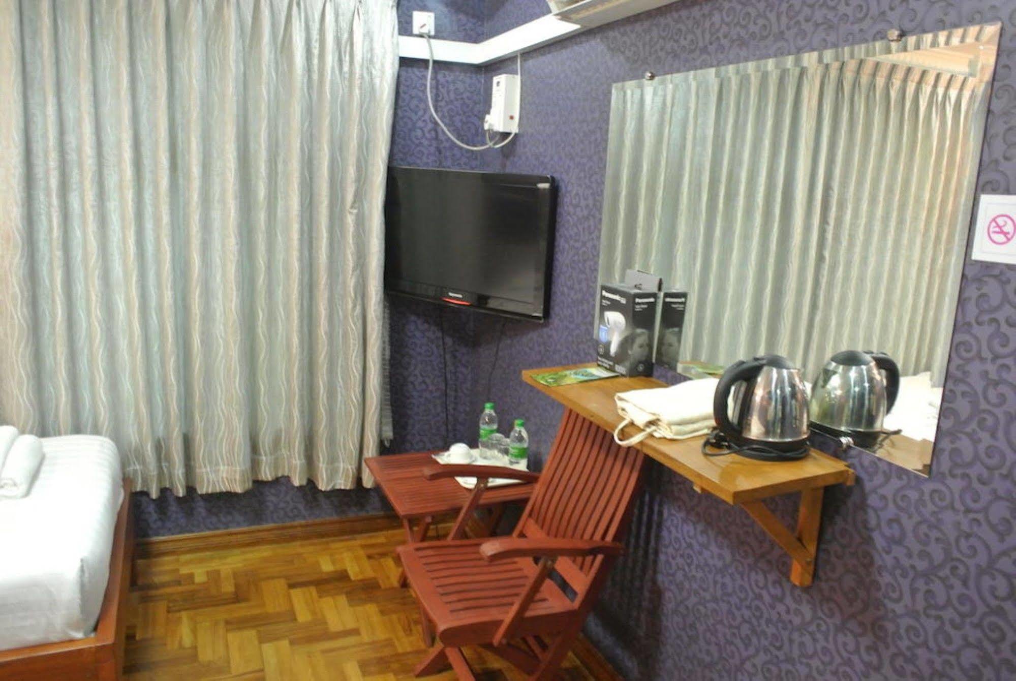 Yaewaddy Motel Gyogon Buitenkant foto