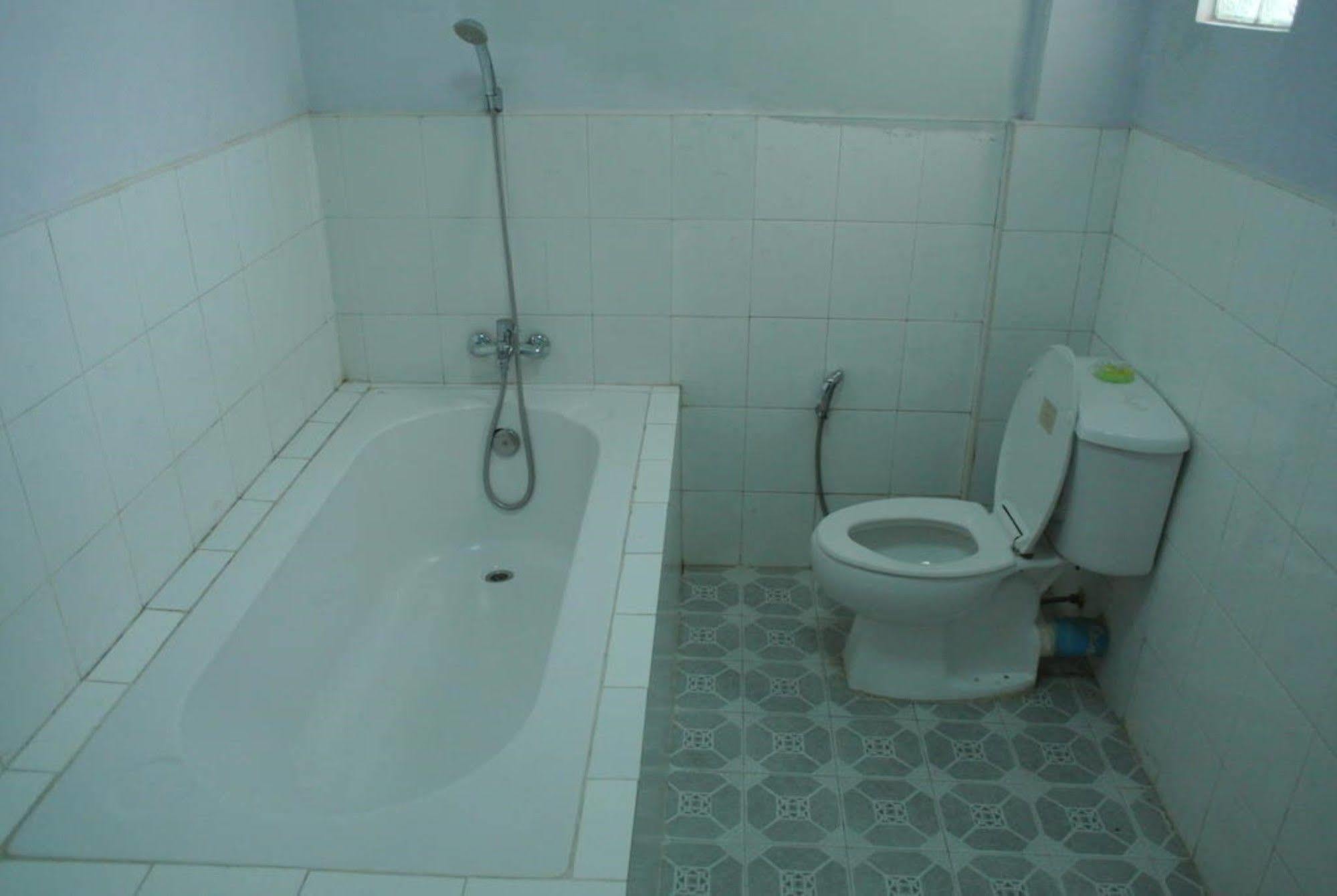 Yaewaddy Motel Gyogon Buitenkant foto